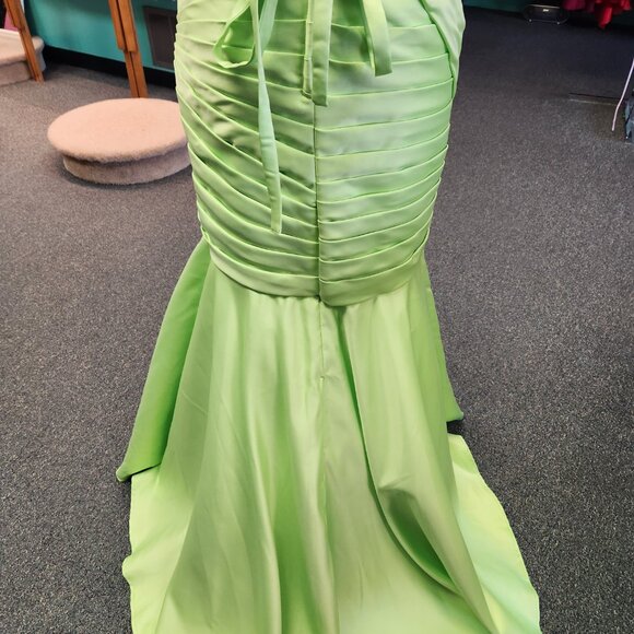 Mori Lee 93061 Lime Size 4 Prom Dress/Formal Gown - Picture 7 of 7